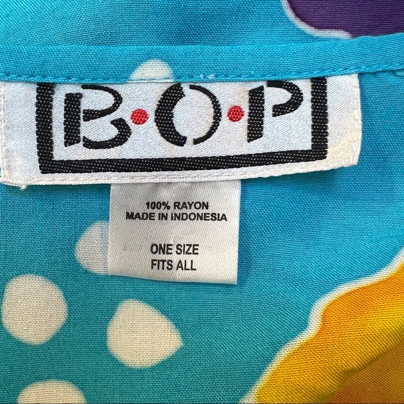 BOP caftan, Coverup, Lounge.    Rayon Aqua with fish  colorful. OS - Picture 7 of 7